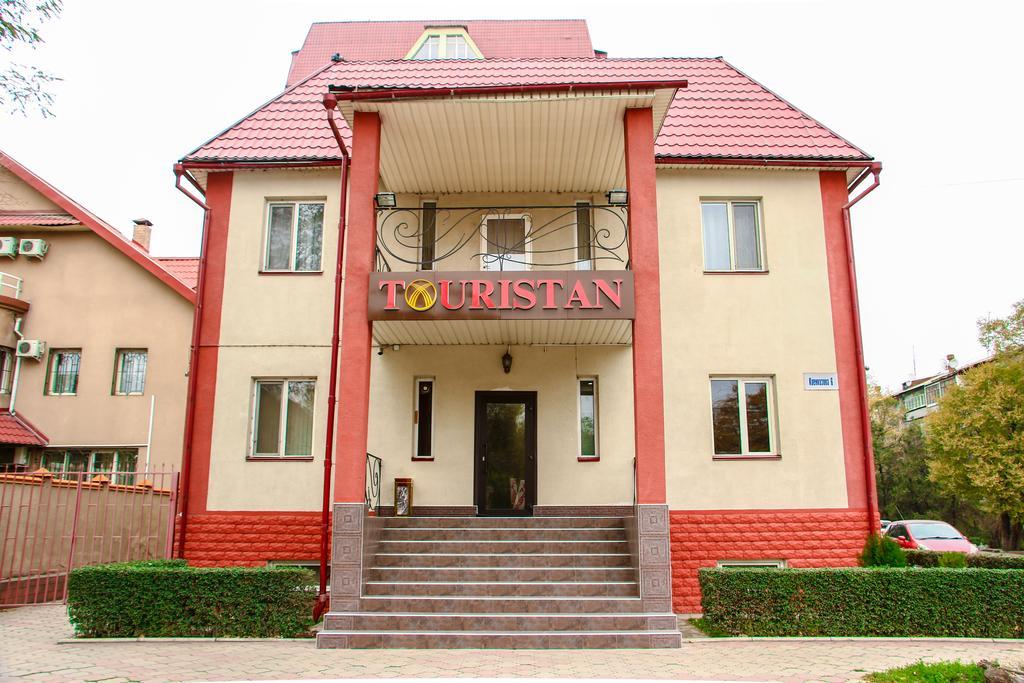 בישקק Tourasia Hotel מראה חיצוני תמונה