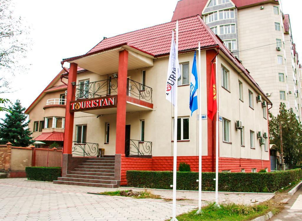 בישקק Tourasia Hotel מראה חיצוני תמונה