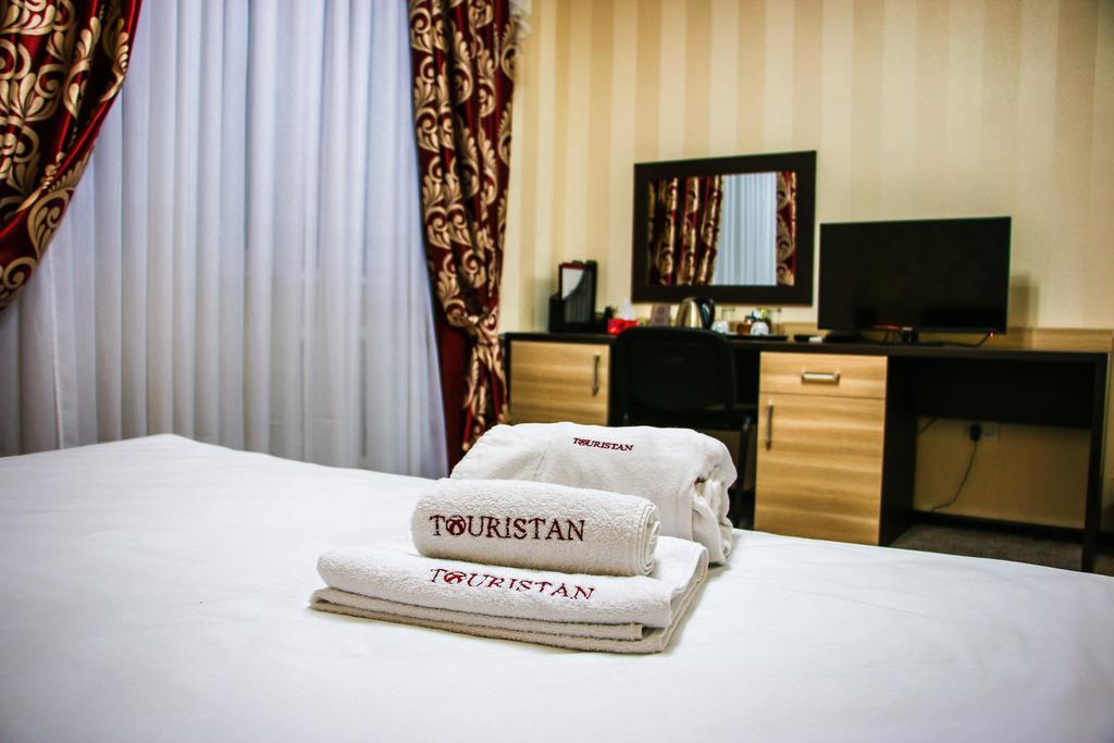 בישקק Tourasia Hotel חדר תמונה