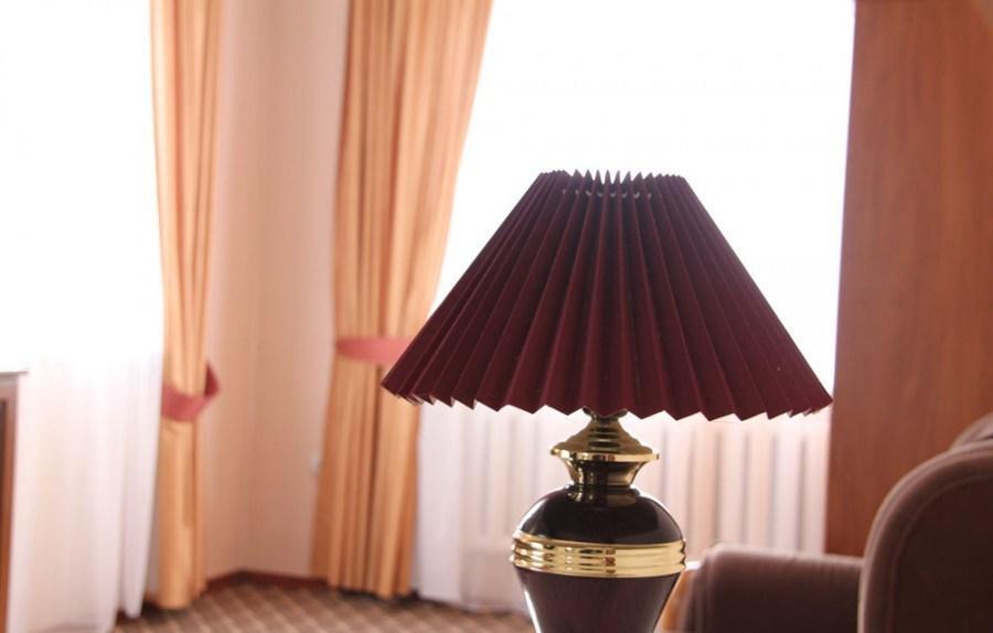 בישקק Tourasia Hotel מראה חיצוני תמונה